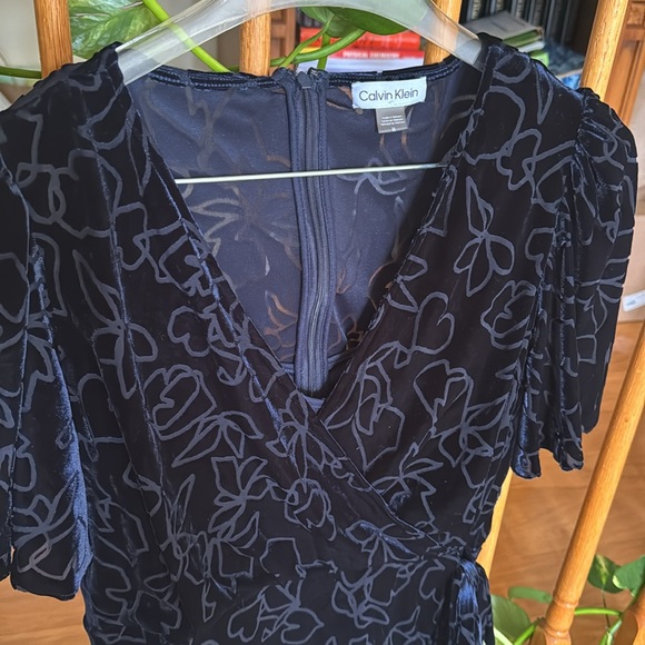 CALVIN KLEIN Blue Velvet Ruffle Style Floral Pattern Dress Plus Size 16 - Picture 4 of 5